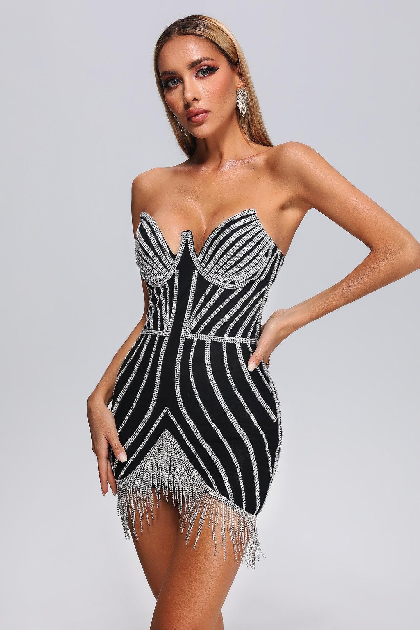 Lola Diamonate mini-jurk met kwastjes - zwart