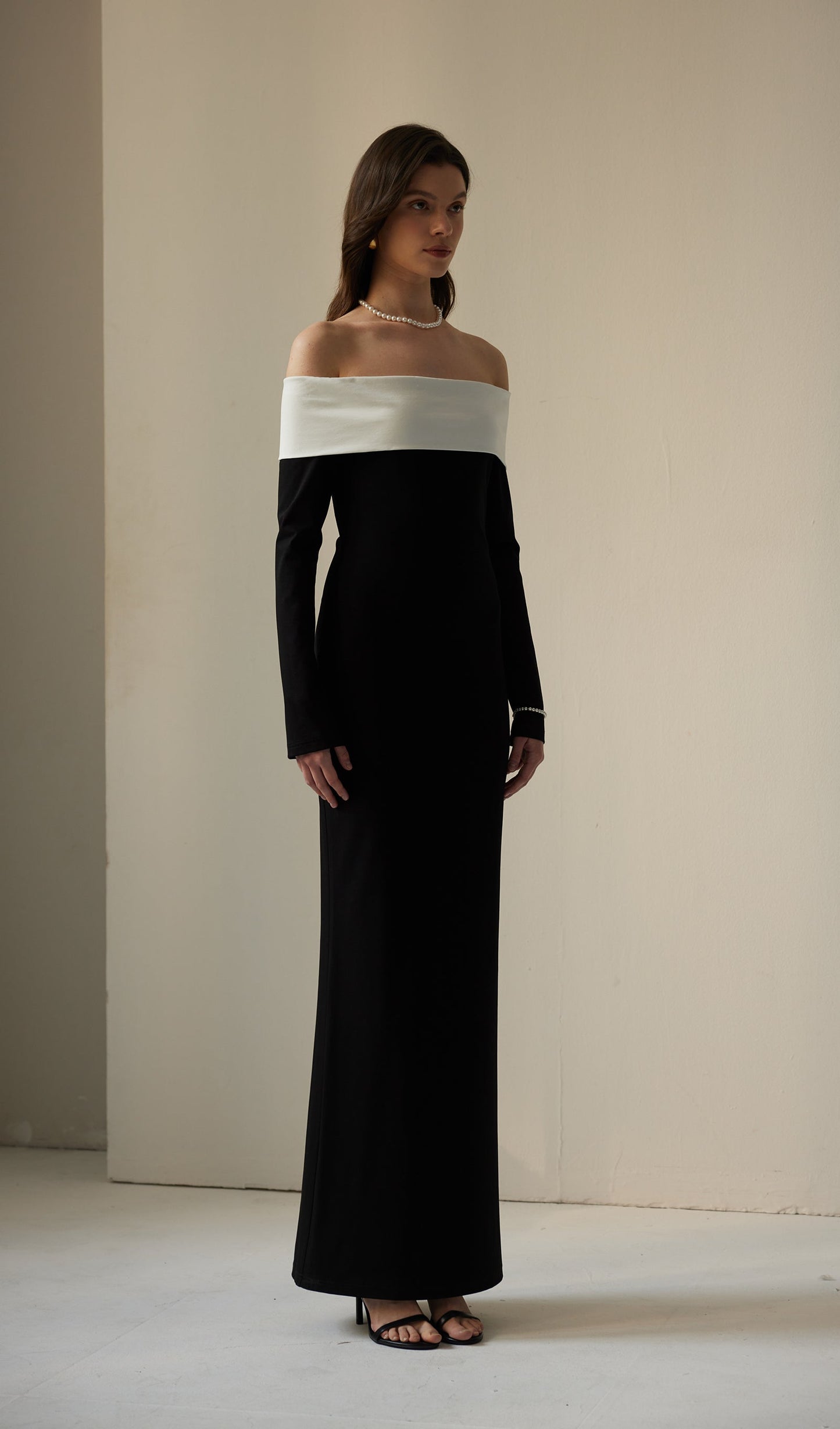 Anya Maxi Dress Black/White