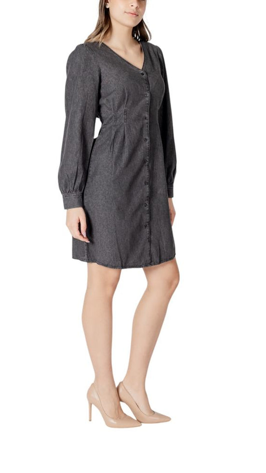 ICHI Black Cotton Short